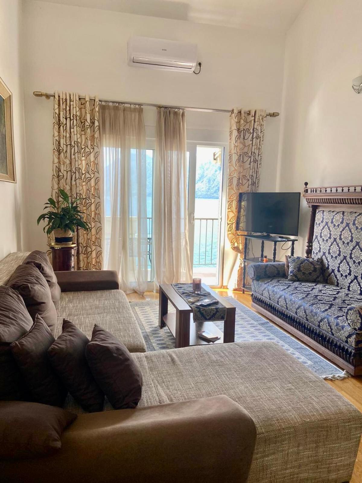 Apartment Ivanisevic 2 Kotor Dış mekan fotoğraf