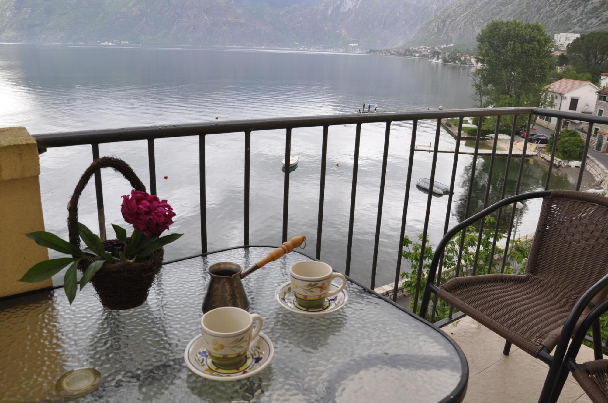Apartment Ivanisevic 2 Kotor Dış mekan fotoğraf