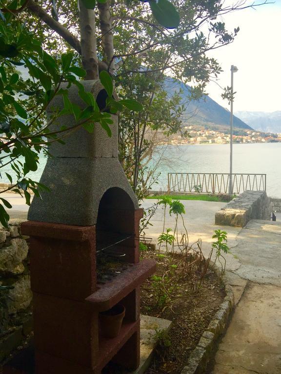 Apartment Ivanisevic 2 Kotor Oda fotoğraf