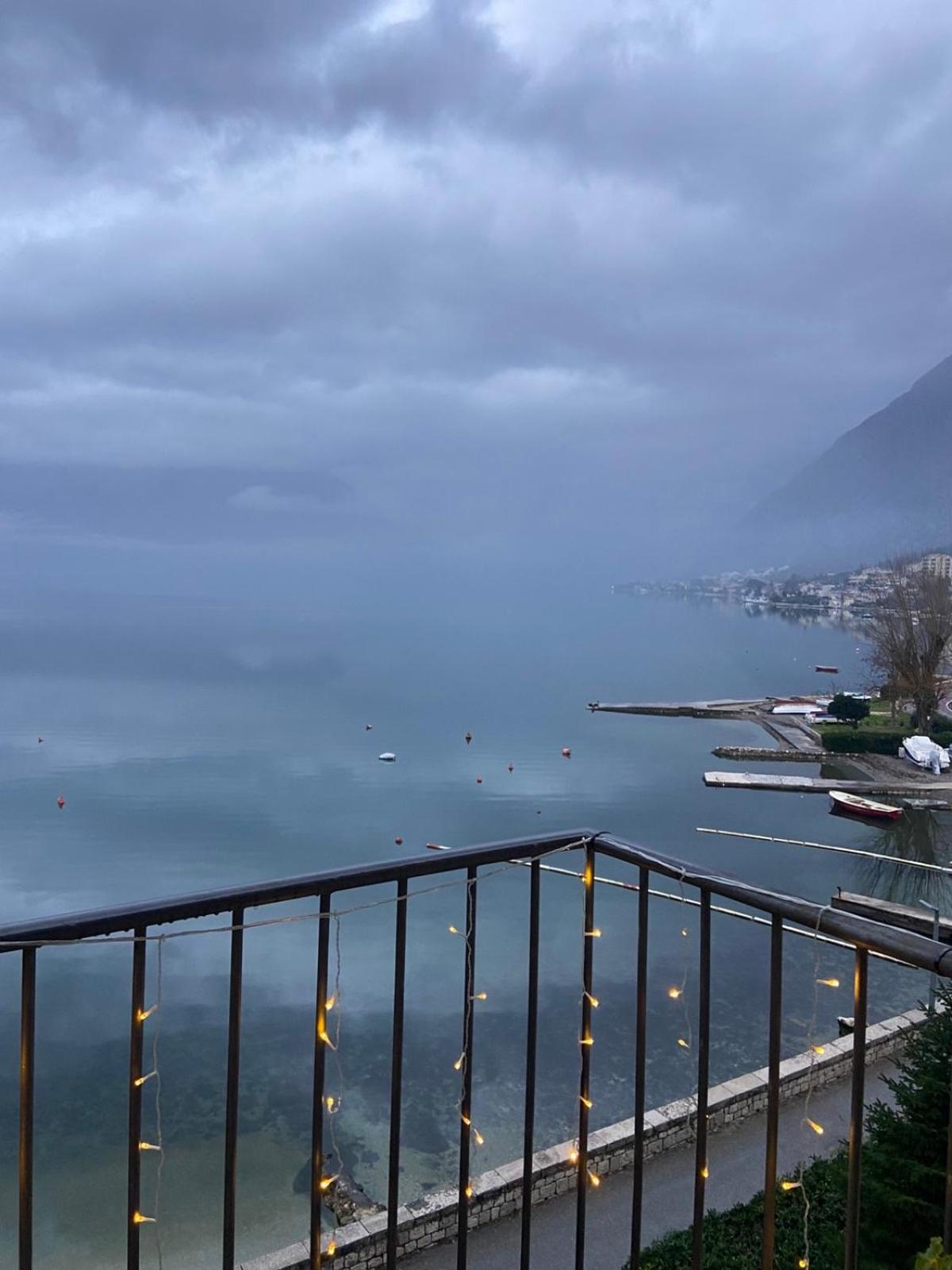 Apartment Ivanisevic 2 Kotor Dış mekan fotoğraf