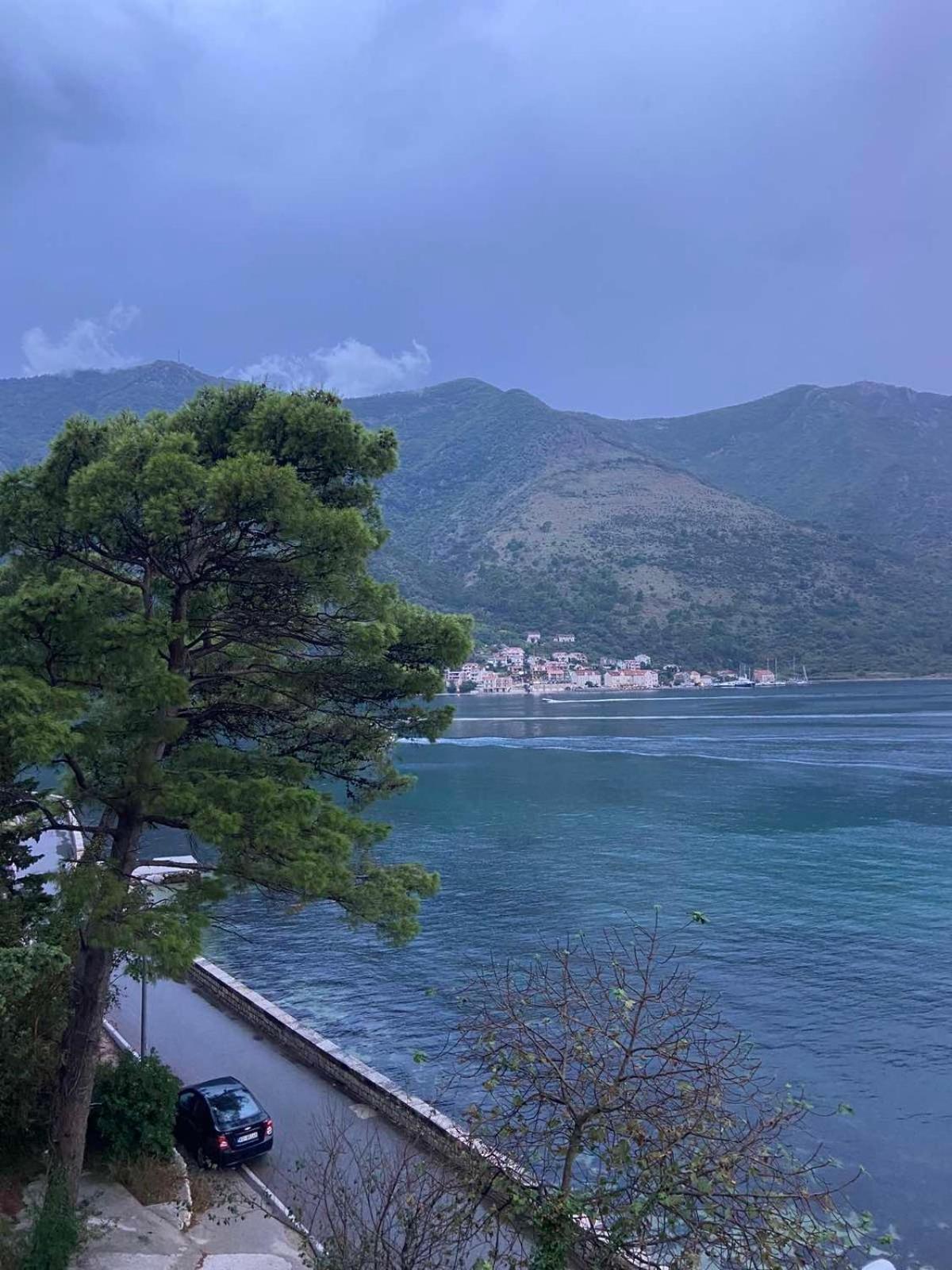 Apartment Ivanisevic 2 Kotor Dış mekan fotoğraf