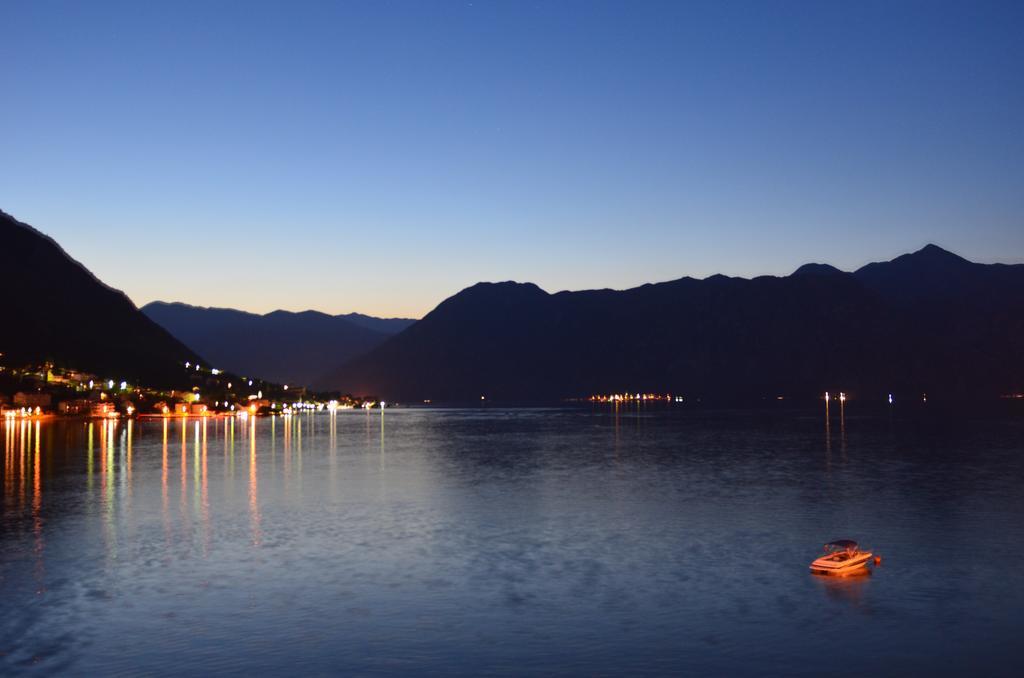 Apartment Ivanisevic 2 Kotor Dış mekan fotoğraf