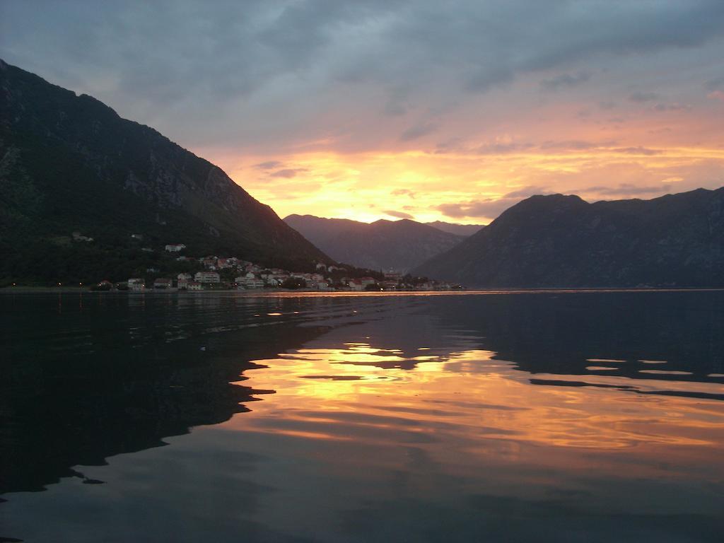 Apartment Ivanisevic 2 Kotor Dış mekan fotoğraf